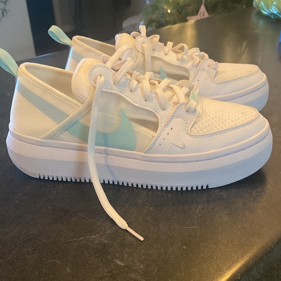 NWOT Nike Platform Sneakers - Picture 2 of 5